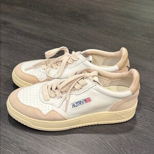 Autry White and Beige medalist Sneakers 39/8-8.5